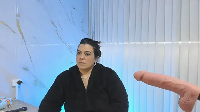 Snapshot of martina_foxy_ chatting on 03/15/25, 09:27 martina foxy online show from 03/15/25, 09:27