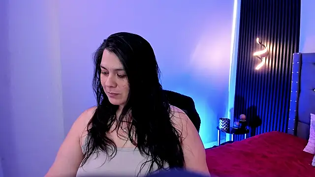 Snapshot of martina_foxy_ chatting on 10/23/25, 12:04 martina foxy online show from 10/23/25, 12:04