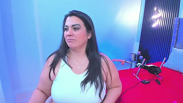 Snapshot of martina_foxy_ chatting on 10/30/25, 12:12 martina foxy online show from 10/30/25, 12:12