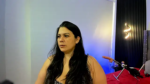 Snapshot of martina_foxy_ chatting on 11/11/25, 12:05 martina foxy online show from 11/11/25, 12:05