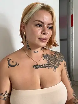 Snapshot of ivanna_rivera chatting on 05/19/26, 06:25 ivanna rivera online show from 05/19/26, 06:25