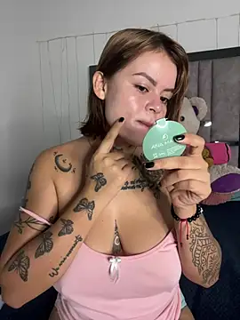 Snapshot of ivanna_rivera chatting on 07/05/26, 01:29 ivanna rivera online show from 07/05/26, 01:29