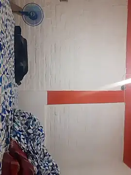 Snapshot of TuBandi2 chatting on 01/22/25, 03:41 TuBandi2 online show from 01/22/25, 03:41