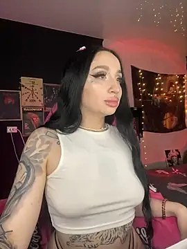 Molly  Moon online show from 12/06/24, 05:53