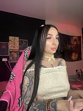 Molly  Moon online show from 12/28/24, 04:51