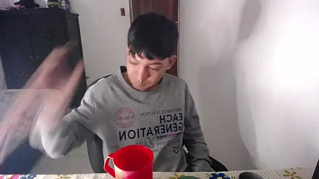 Snapshot of Sxntisaul__ chatting on 02/07/25, 01:01 Sxntisaul online show from 02/07/25, 01:01