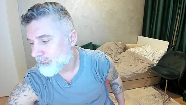 Snapshot of BlowMyXXL chatting on 02/07/25, 07:17 BlowMyXXL online show from 02/07/25, 07:17