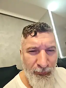 Snapshot of BlowMyXXL chatting on 03/23/25, 05:32 BlowMyXXL online show from 03/23/25, 05:32