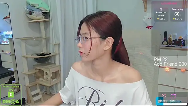 littlemiilk online show from 02/23/26, 08:33