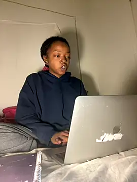 minimama69 online show from 11/06/25, 09:43