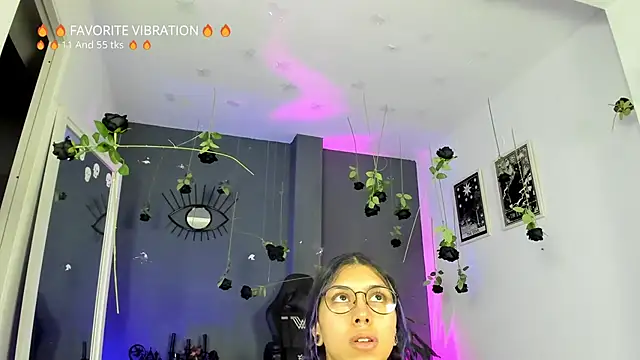 Raven Witch  online show from 03/24/26, 06:02