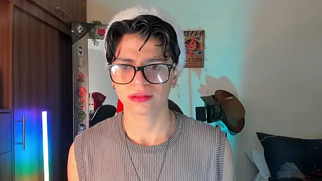 Snapshot of marckalexis chatting on 12/18/25, 11:00 marckalexis online show from 12/18/25, 11:00