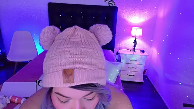 Snapshot of Cuckold_lover69 chatting on 03/05/25, 03:29 Cuckold lover69 online show from 03/05/25, 03:29