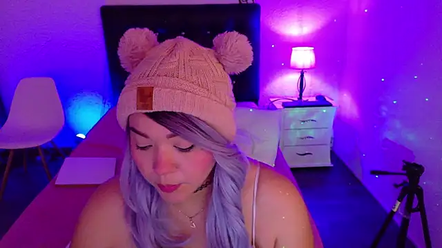 Snapshot of Cuckold_lover69 chatting on 03/18/25, 03:53 Cuckold lover69 online show from 03/18/25, 03:53