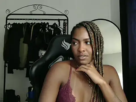 marisilva br online show from 03/10/25, 02:48