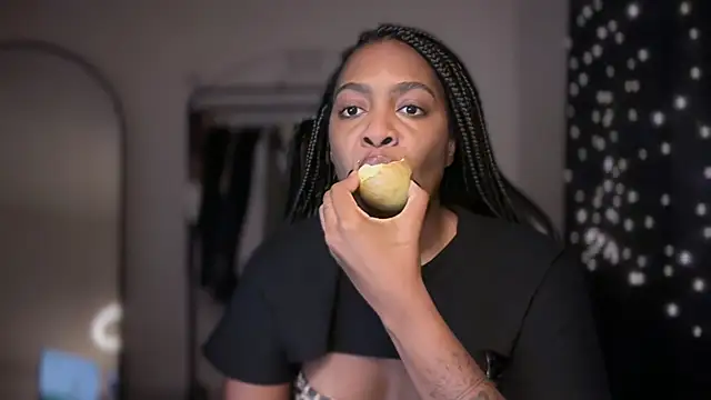 marisilva br online show from 12/17/25, 09:32