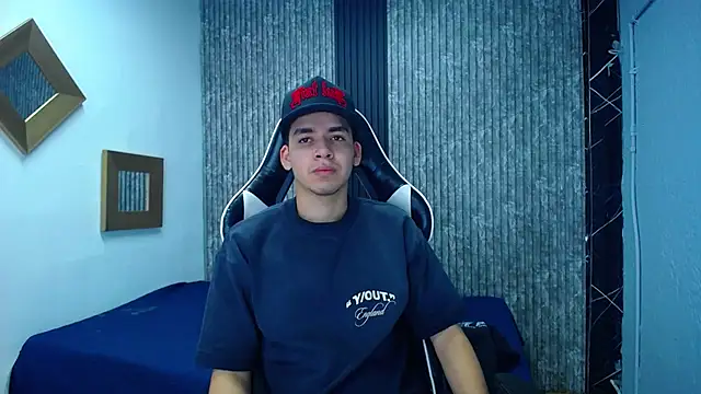 Mike 0233  online show from 11/28/25, 04:04