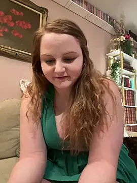 Snapshot of GingerSnap33 chatting on 01/14/25, 03:32 GingerSnap33 online show from 01/14/25, 03:32