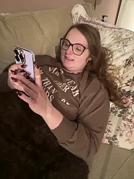 Snapshot of GingerSnap33 chatting on 01/19/25, 02:36 GingerSnap33 online show from 01/19/25, 02:36