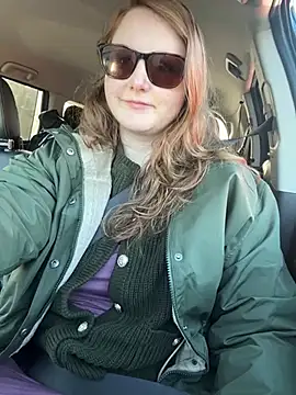 Snapshot of GingerSnap33 chatting on 01/26/25, 06:06 GingerSnap33 online show from 01/26/25, 06:06