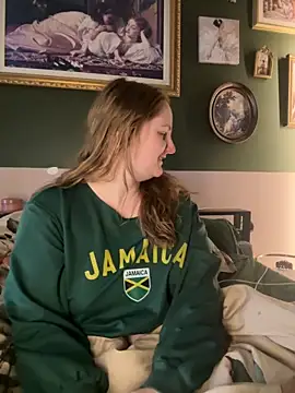 Snapshot of GingerSnap33 chatting on 02/09/25, 05:11 GingerSnap33 online show from 02/09/25, 05:11