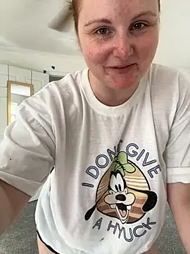 Snapshot of GingerSnap33 chatting on 09/30/25, 07:08 GingerSnap33 online show from 09/30/25, 07:08