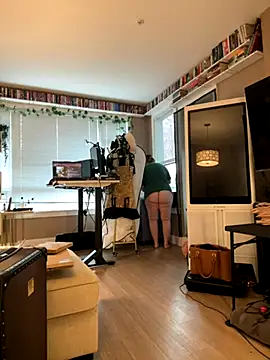 Snapshot of GingerSnap33 chatting on 11/29/25, 10:57 GingerSnap33 online show from 11/29/25, 10:57