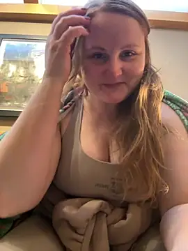 Snapshot of GingerSnap33 chatting on 12/03/25, 08:07 GingerSnap33 online show from 12/03/25, 08:07