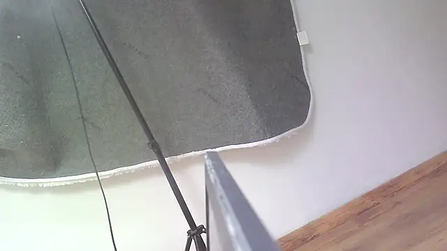 carolinesampaio online show from 01/28/25, 04:30