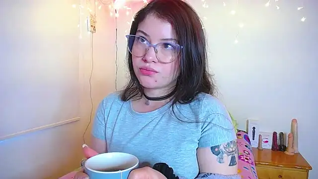 juli05star20 online show from 01/05/25, 10:08