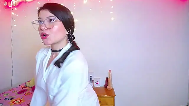 juli05star20 online show from 01/12/25, 05:03