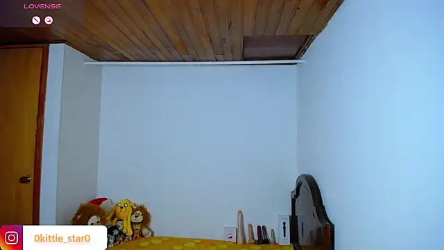 juli05star20 online show from 02/18/25, 12:39