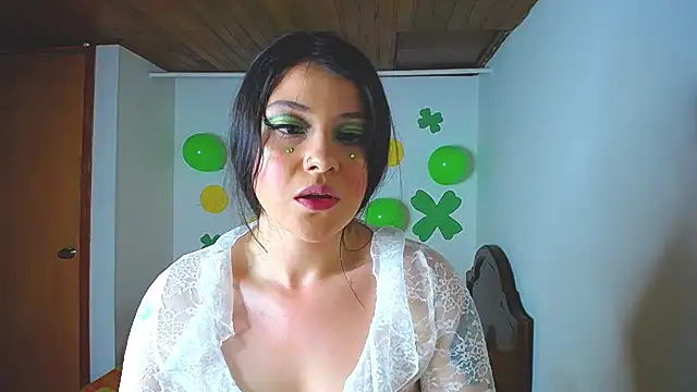 juli05star20 online show from 03/18/25, 06:48