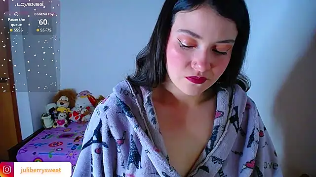 juli05star20 online show from 09/12/25, 03:17