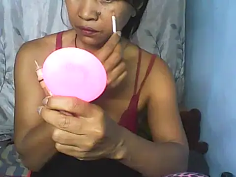 Snapshot of nene_belle chatting on 10/16/25, 06:47 nene belle online show from 10/16/25, 06:47