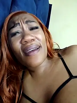 Snapshot of Puneee_Lucee chatting on 02/18/25, 11:30 Puneee Lucee online show from 02/18/25, 11:30