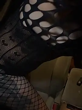 starrynikki online show from 12/10/24, 04:34