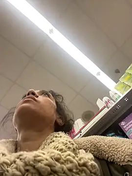 starrynikki online show from 12/24/24, 06:17