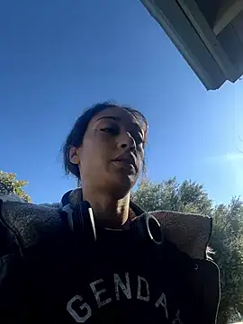 starrynikki online show from 12/26/24, 08:11