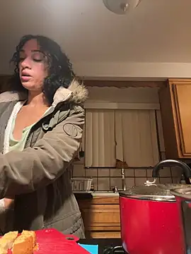 starrynikki online show from 12/31/24, 06:48