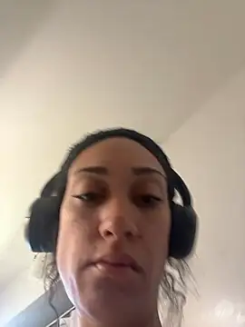 starrynikki online show from 01/14/25, 07:43