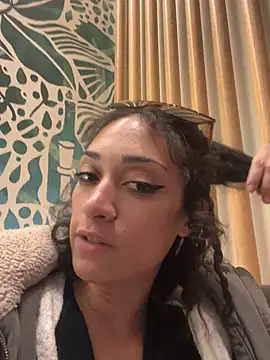 starrynikki online show from 01/28/25, 02:31