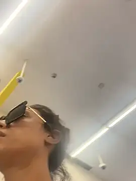 starrynikki online show from 02/08/25, 09:04