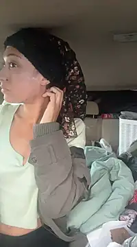 starrynikki online show from 02/20/25, 04:25