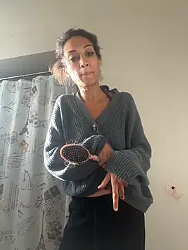 starrynikki online show from 10/06/25, 02:47