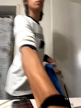 starrynikki online show from 10/08/25, 05:10