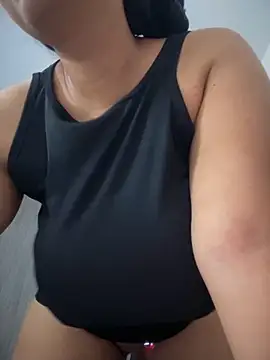 XMara online show from 10/09/25, 04:38