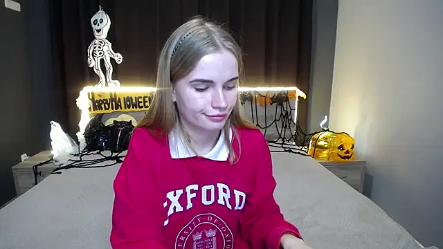 MargaritaKiss online show from 10/28/25, 08:33