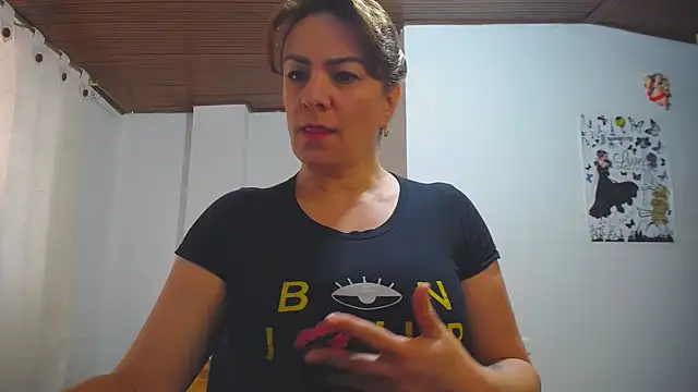 Snapshot of wandarubio chatting on 03/11/25, 02:18 wandarubio online show from 03/11/25, 02:18