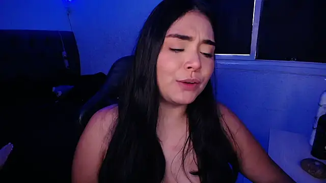 Snapshot of heetsah chatting on 01/14/25, 09:09 heetsah online show from 01/14/25, 09:09